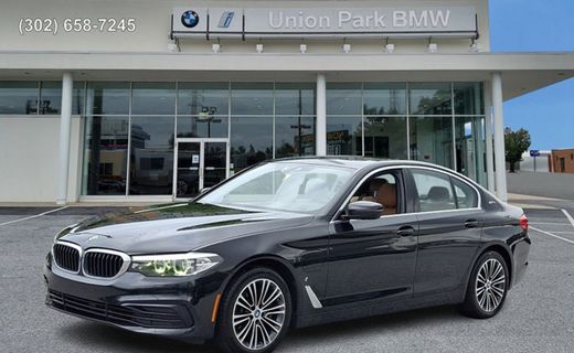 2019 BMW 530E