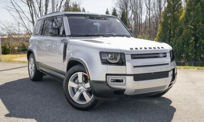 2020 Land Rover Defender 110 1ST Edition