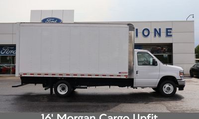 2027 Ford E-450 Base