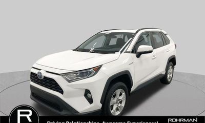 2020 Toyota RAV4 XLE