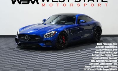 2016 Mercedes-Benz AMG GT S