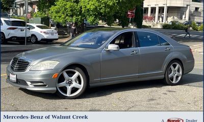 2011 Mercedes-Benz S-Class S550