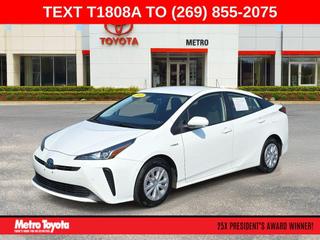 2022 Toyota Prius LE