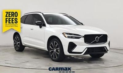 2023 Volvo XC60 Plus Dark