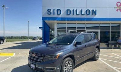 2018 GMC Acadia SLE 2