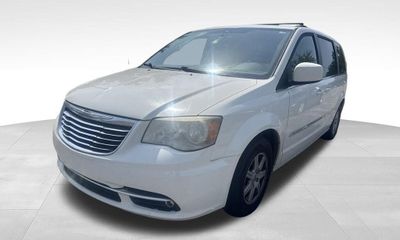 2011 Chrysler Town AND Country Touring