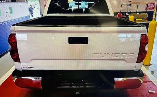 2017 Toyota Tundra SR5