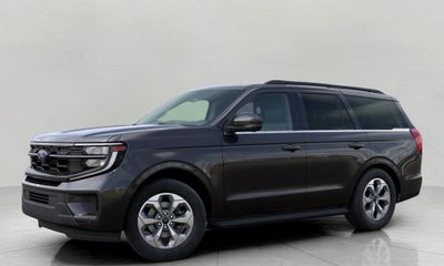 2027 Ford Expedition Active