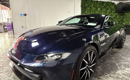 2020 Aston Martin Vantage