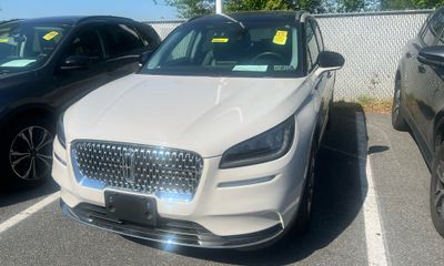 2022 Lincoln Corsair Standard