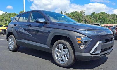 2027 Hyundai Kona SE