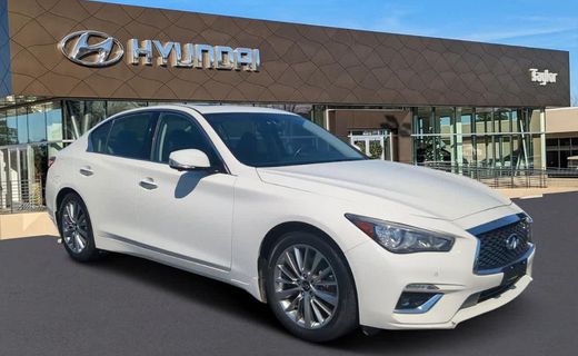 2023 Infiniti Q50 Luxe