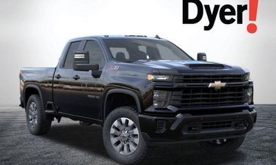 2026 Chevrolet Silverado HD Custom