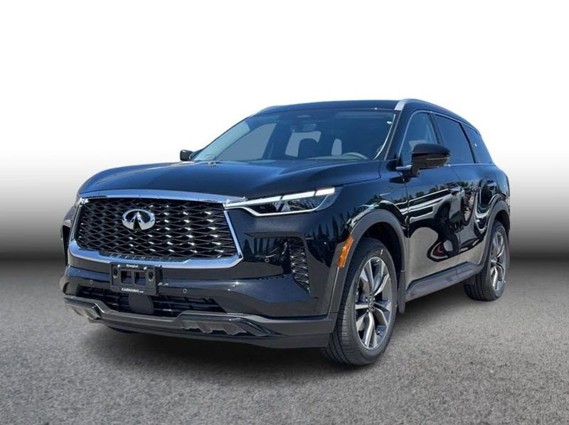 2025 Infiniti QX60 — a typically priced live listing