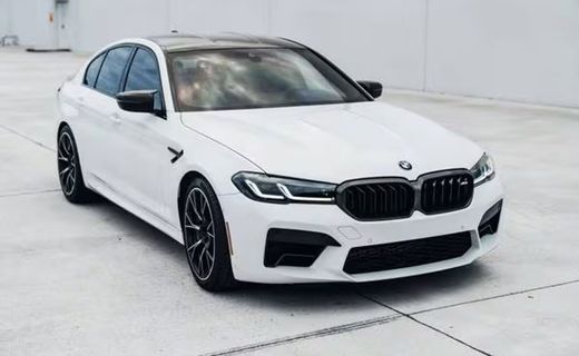 2022 BMW M5