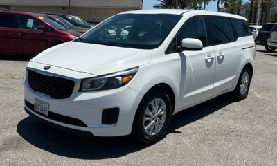2017 Kia Sedona LX