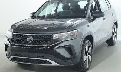 2024 Volkswagen Taos 4Motion S