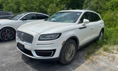 2020 Lincoln Nautilus Standard