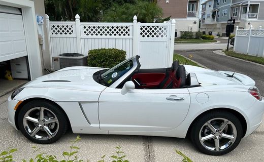 2008 Saturn SKY RED Line