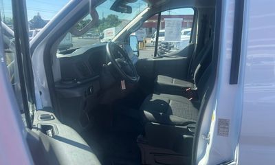 2025 Ford Transit LOW Roof
