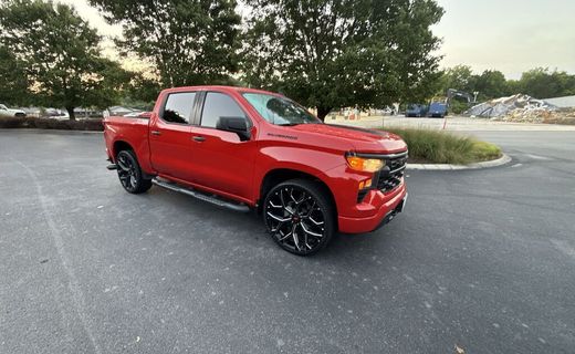 2023 Chevrolet Silverado Custom