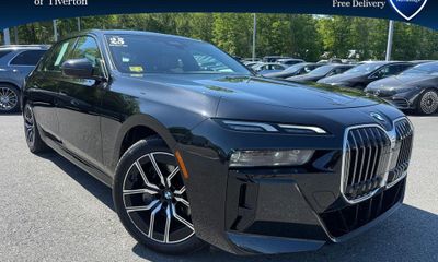 2025 BMW 740I xDrive