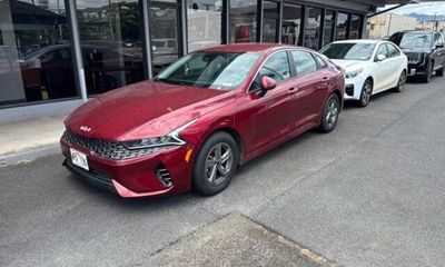2022 Kia K5 LXS