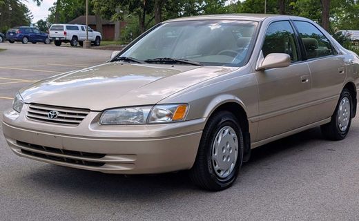 1998 Toyota Camry LE