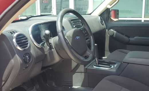 2010 Ford Explorer Sport Trac XLT