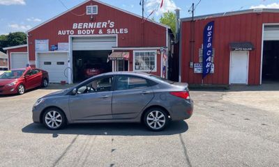 2013 Hyundai Accent GLS Premium SE