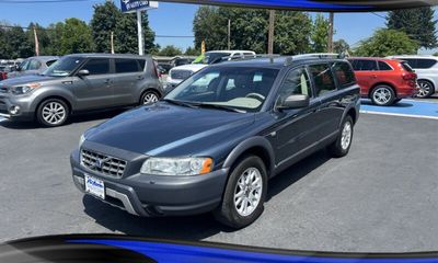 2005 Volvo XC70 Base