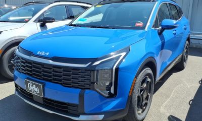 2026 Kia Sportage EX