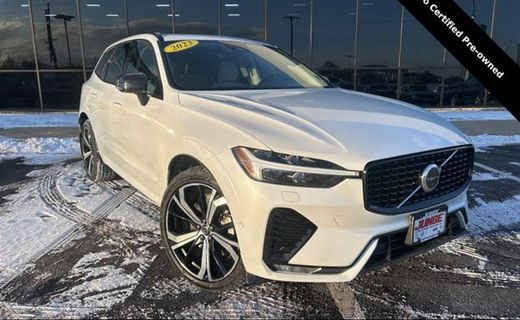 2023 Volvo XC60 Ultimate Dark