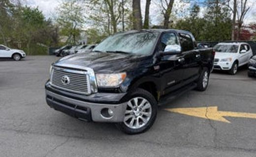 2014 Toyota Tundra SR5