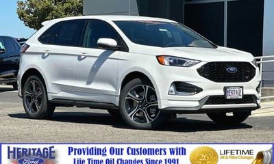 2023 Ford Edge ST