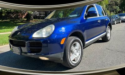 2004 Porsche Cayenne S