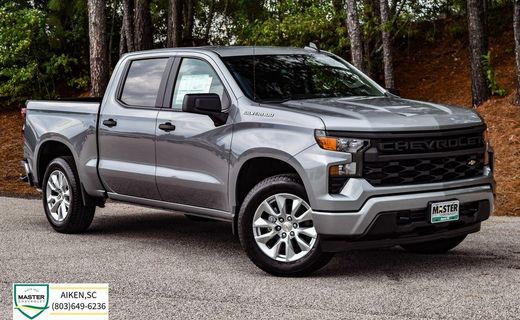 2026 Chevrolet Silverado Custom