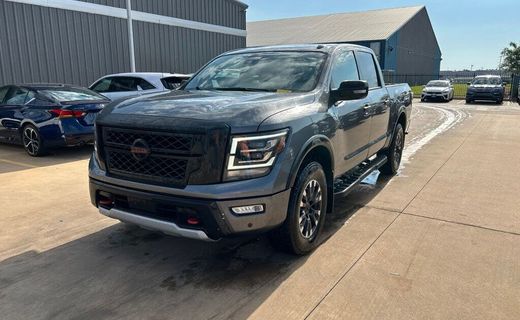 2021 Nissan Titan