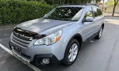 2014 Subaru Outback Limited CWP Navi