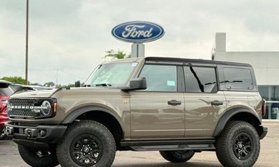 2026 Ford Bronco Badlands