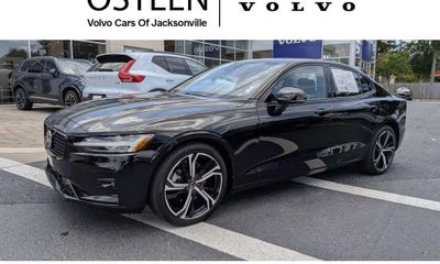 2023 Volvo S60 Plus Dark
