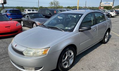 2004 Saturn ION 3