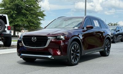 2024 Mazda CX-90 Premium Plus Package