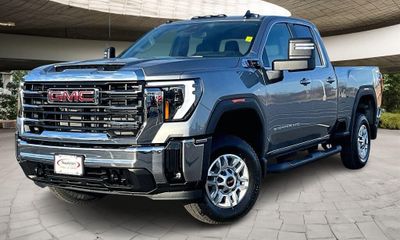 2026 GMC Sierra HD SLE