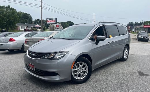 2020 Chrysler Voyager LXI