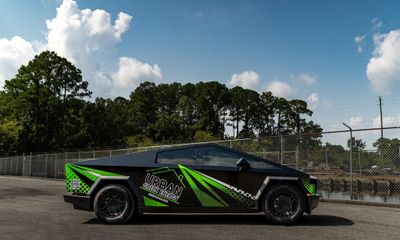 2024 Tesla Cybertruck Base