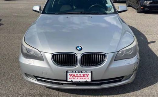 2010 BMW 528I