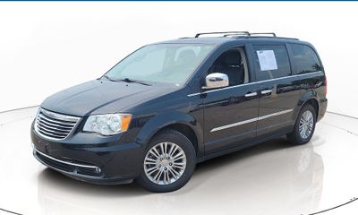 2015 Chrysler Town AND Country