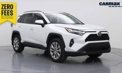2025 Toyota RAV4 XLE Premium