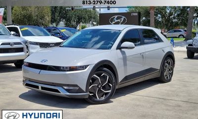 2024 Hyundai Ioniq 5 SEL